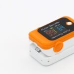 p 4 4 44 Oksimeter naprstni pulzni